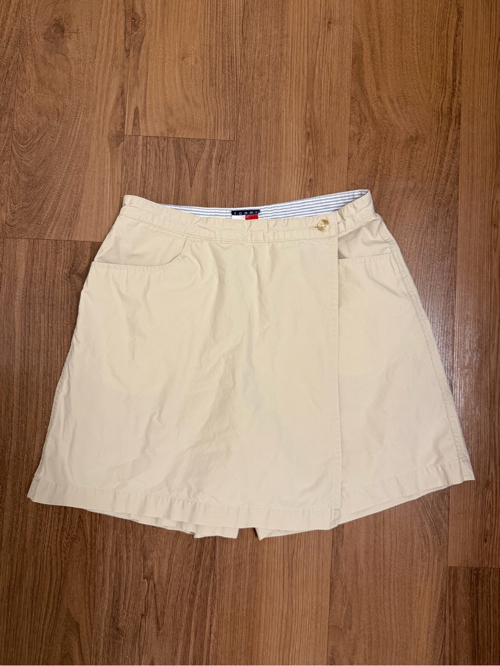 Tommy Hilfiger Beige Wrap Style Women’s Skort